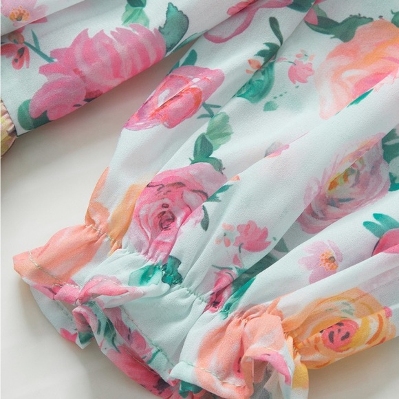 Green Printed Floral Patchwork Frilled Split
Neck Blouse Bohemian Top - Picture 15 of 16